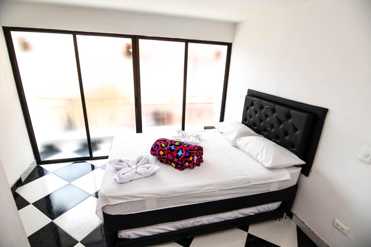 Hotel El Paisaje Guatapé エクステリア 写真