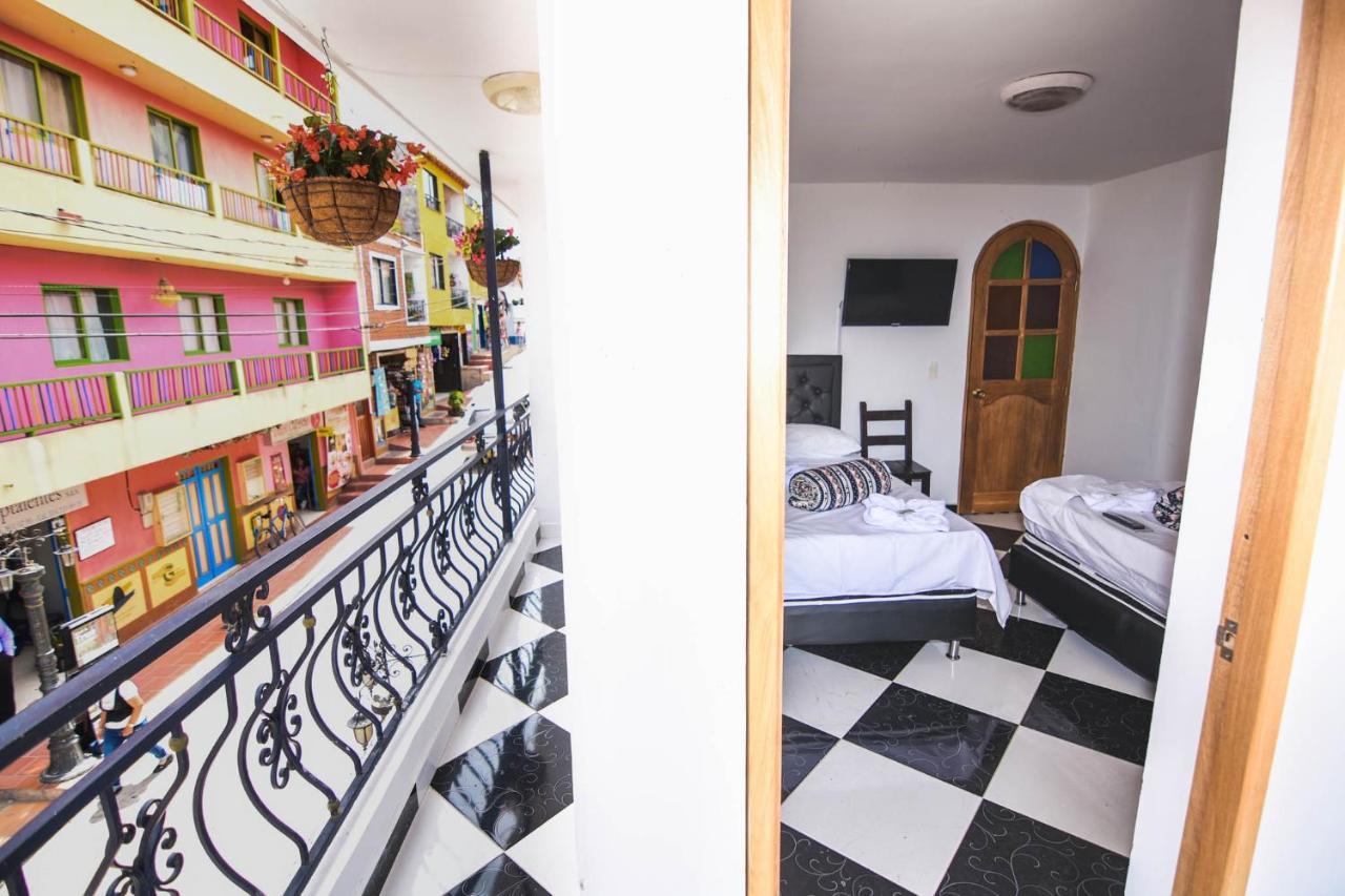 Hotel El Paisaje Guatapé エクステリア 写真